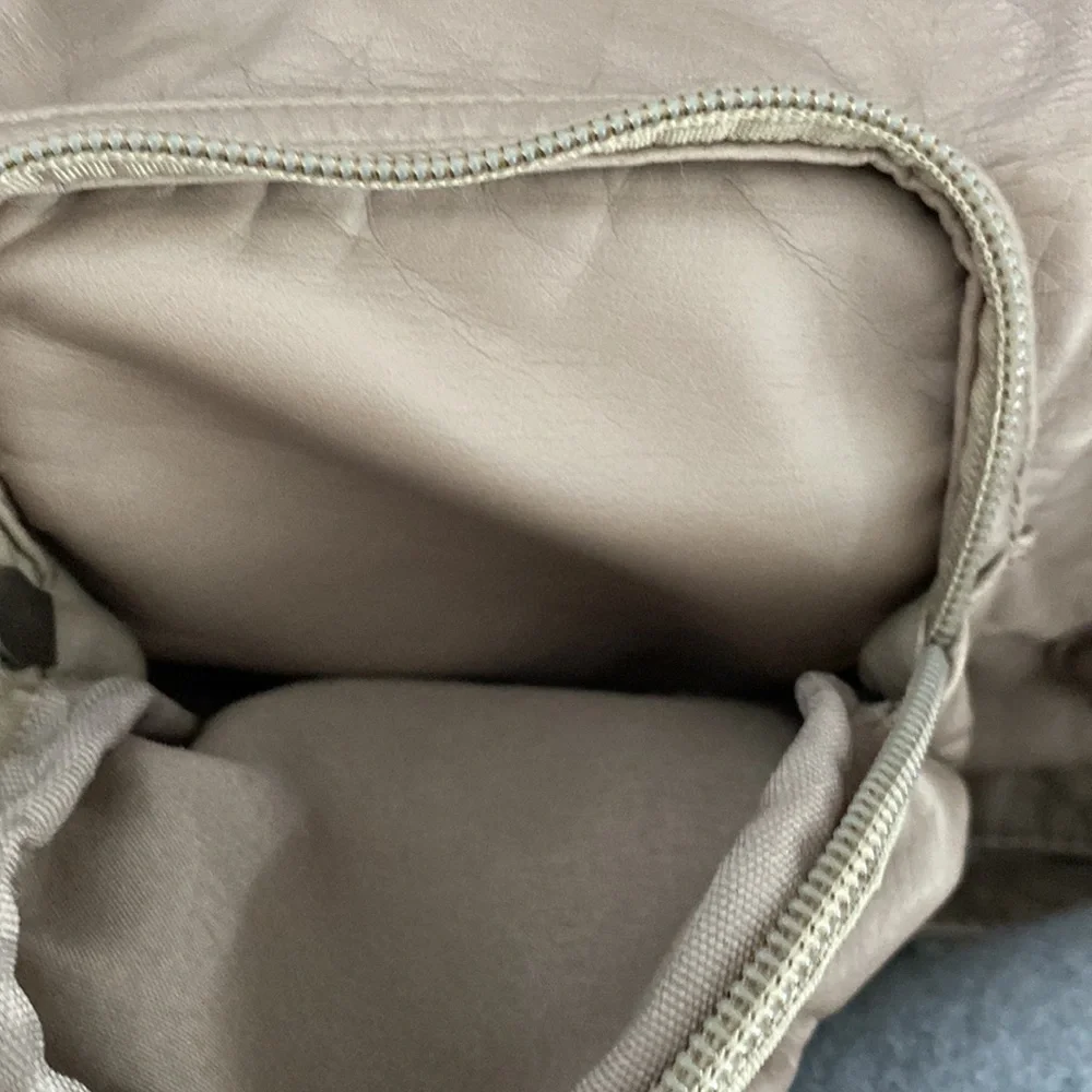 Side Bag - Picture 7 of 11